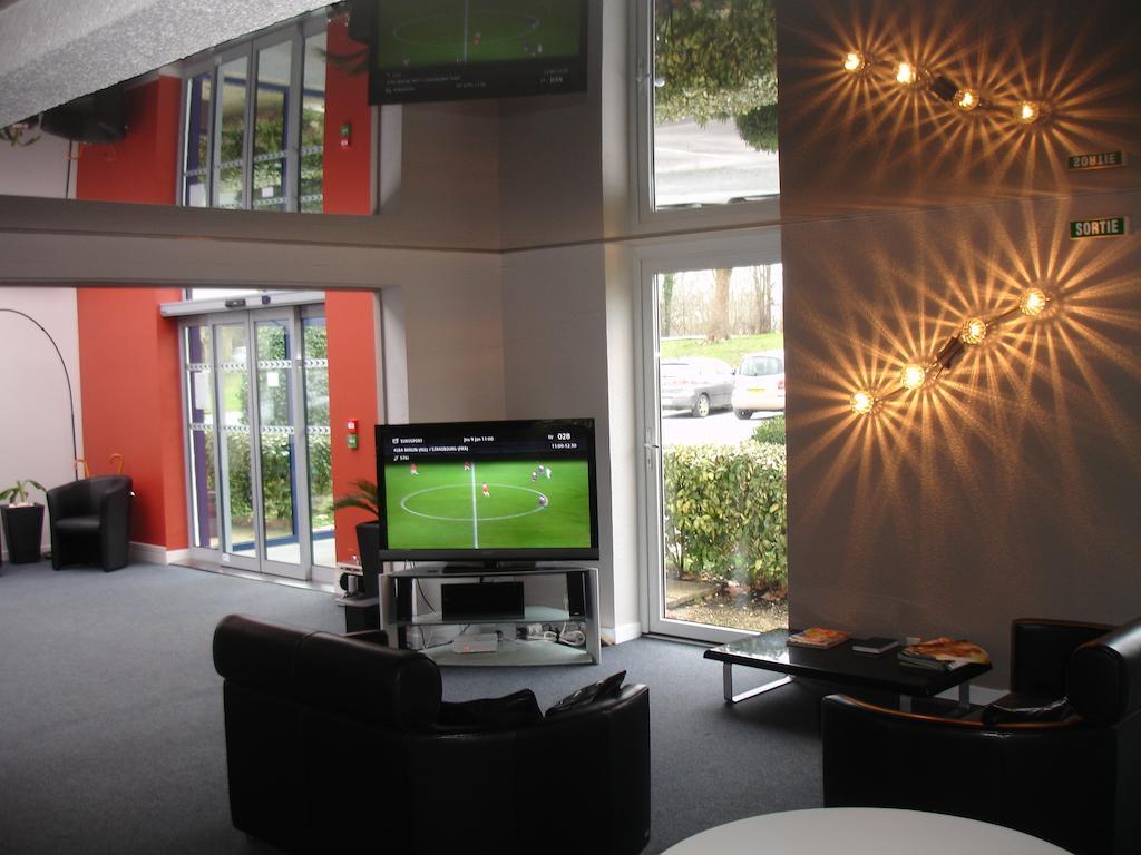 Agape Hotel Niort- Bessines Екстериор снимка